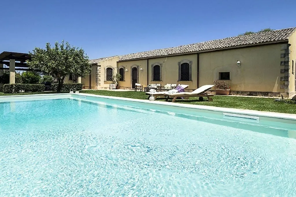 Don Salvatore Carrozziere Villa
